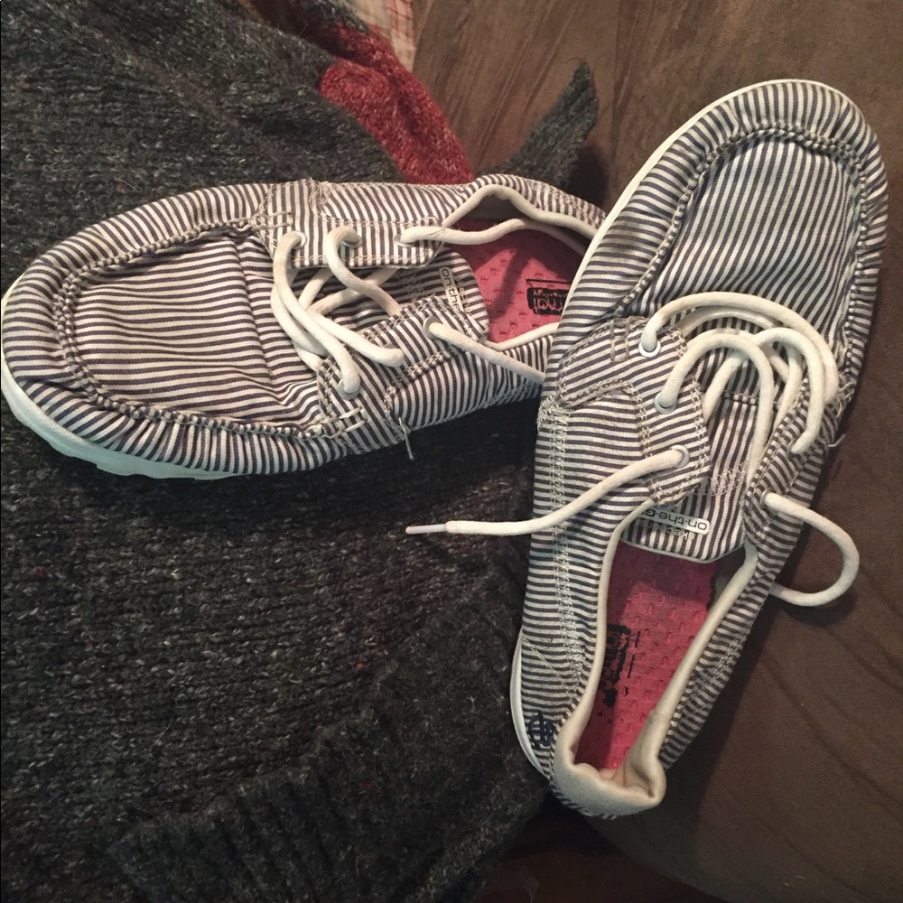 Sketchers shoes